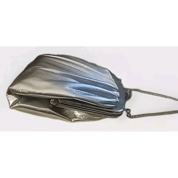 VTG Harry Levine HL Cocktail Clutch Silver Lamé‎ Metallic Chain - Picture 9 of 10